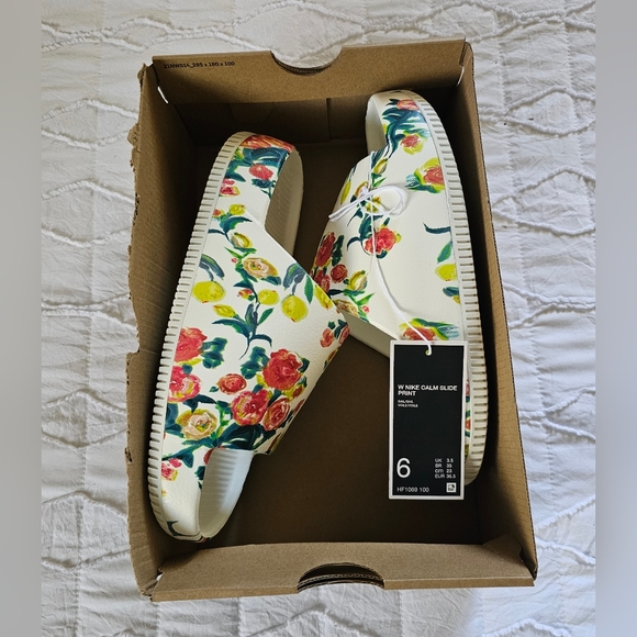 Nike Women's Calm Slide Slippers 'Floral' HF1069-100 Expeditedship Women's Sz 6 - Picture 12 of 13